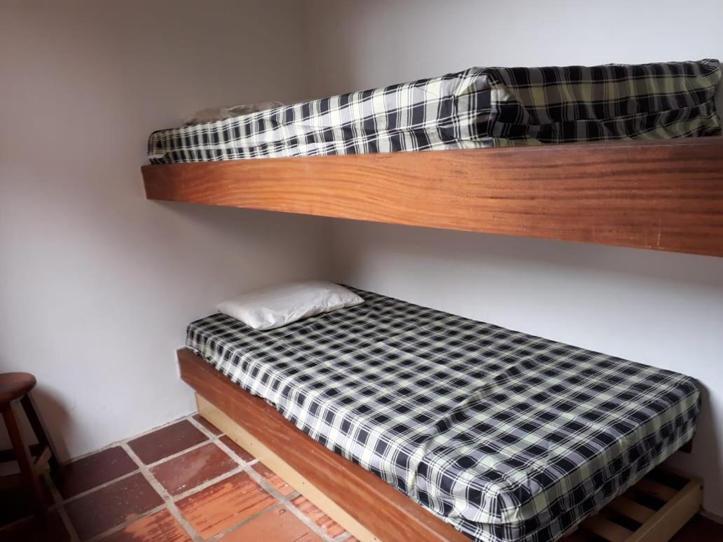 Ubatuba Surf Hostel, Apenas A 60 Metros Da Praia Da Lagoinha! 外观 照片